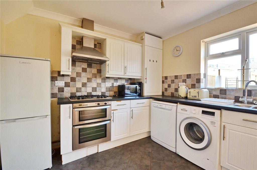 Property photo 2 of 12 Picture No. 07