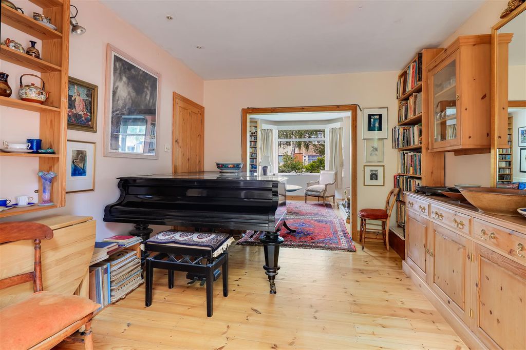 Property photo 3 of 21 Img (3).Jpg