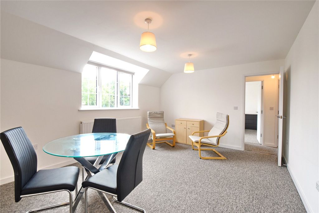 Property photo 3 of 8 Picture No. 02