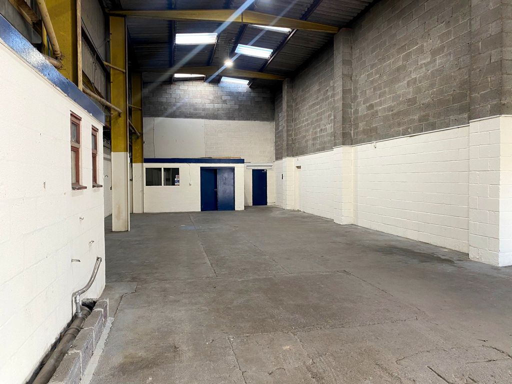 Property photo 3 of 8 Photo 4