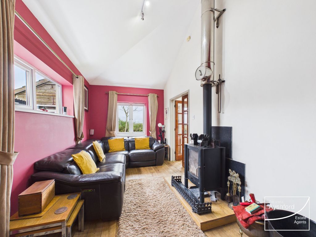 Property photo 3 of 36