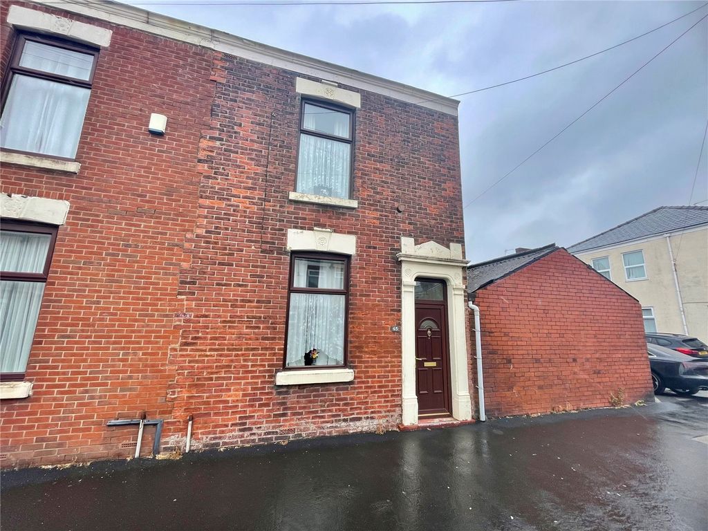 Property photo 1 of 13 Front