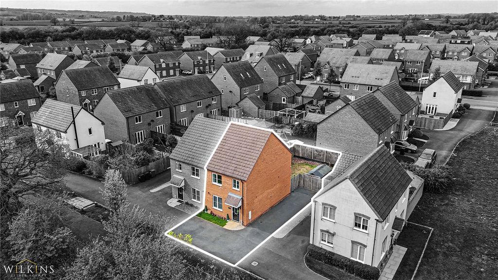 Property photo 1 of 31 Picture No. 01