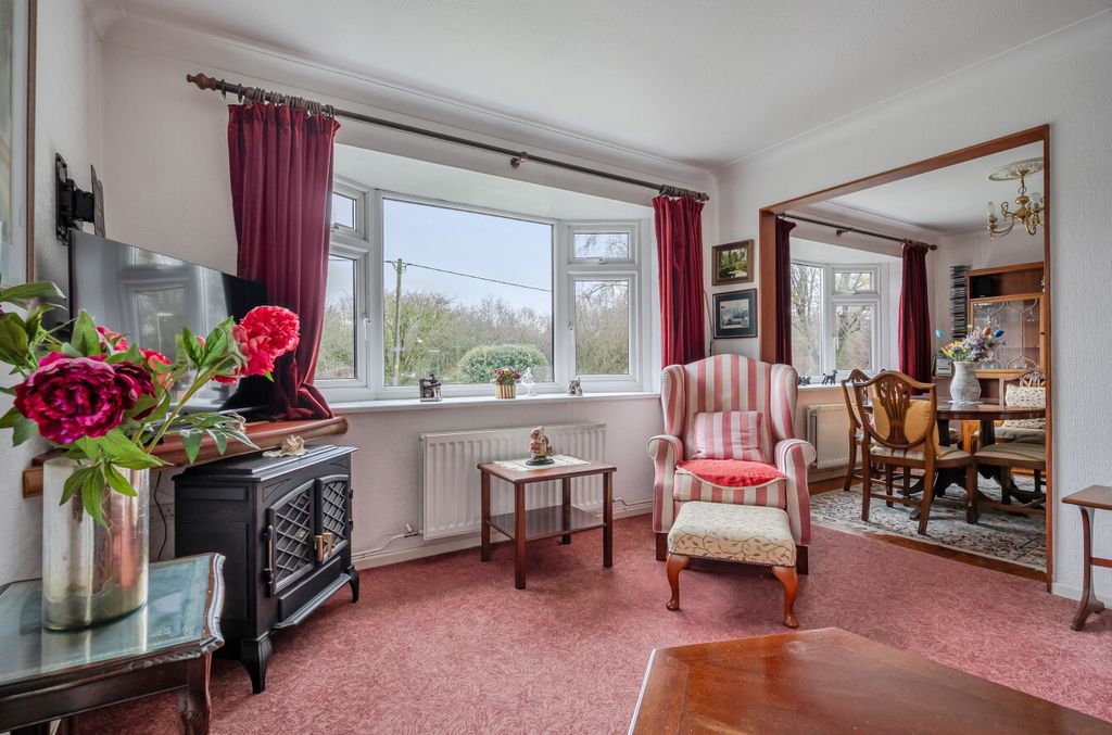 Property photo 3 of 14 1411379-17-698c74...