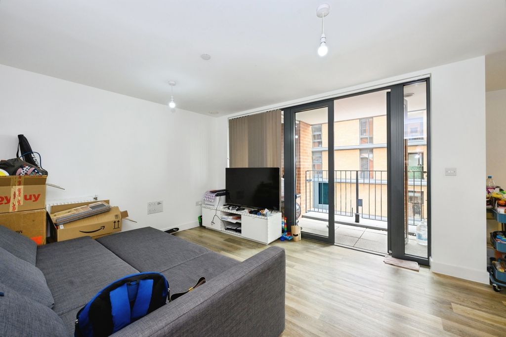 Property photo 1 of 14 Pbox-Img.Jpg