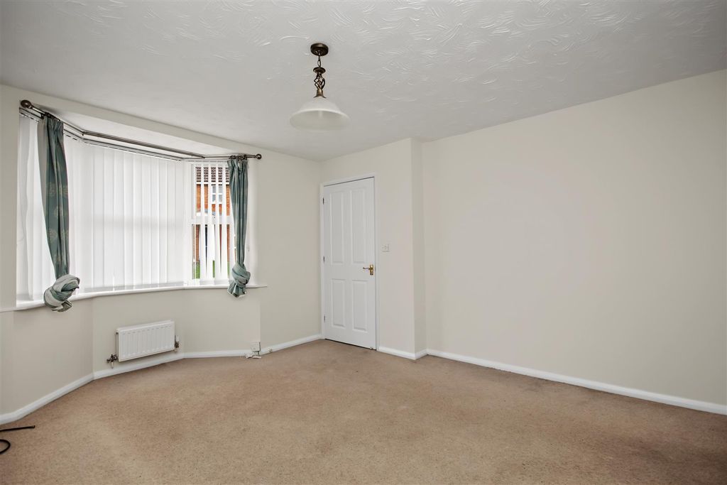 Property photo 2 of 15 Img_0631.Jpg