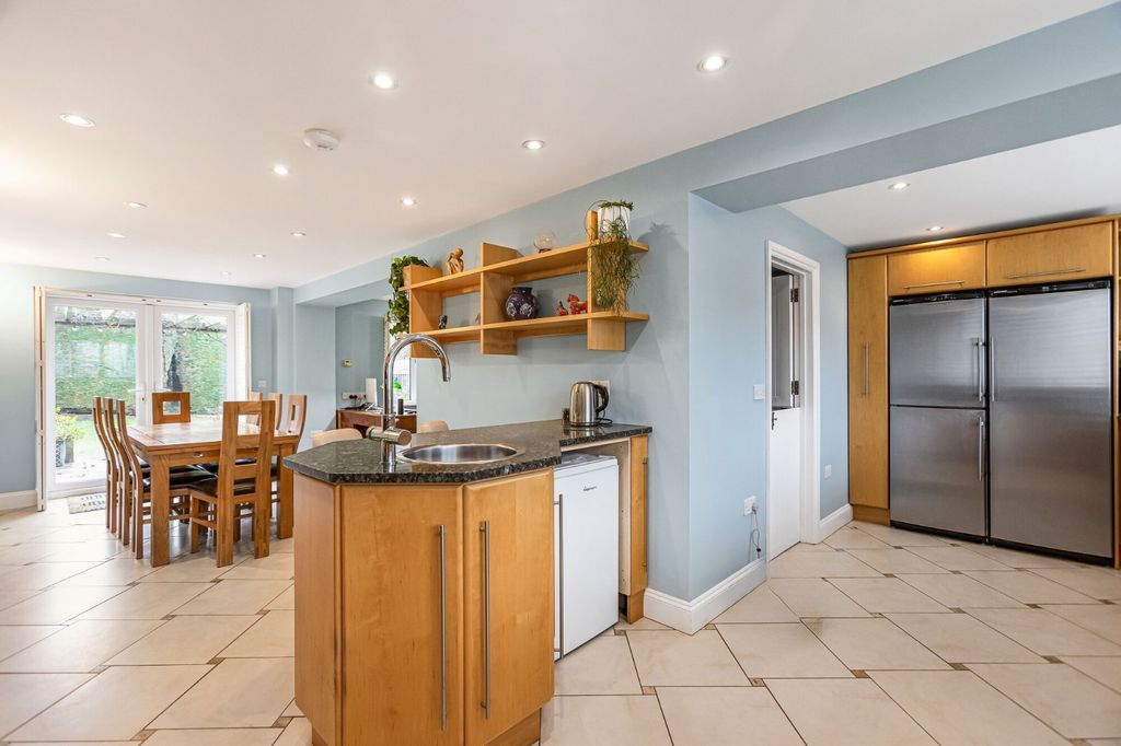 Property photo 2 of 27 Kitchen/Dining Room