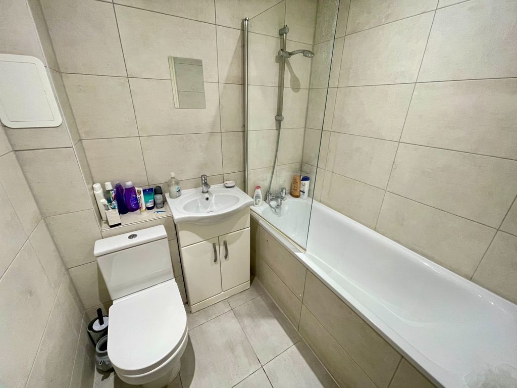 Property photo 3 of 6 3992253