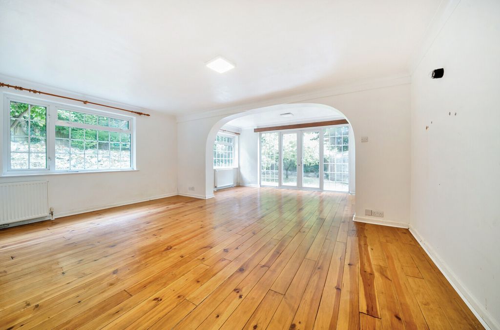 Property photo 3 of 18 1334251-2-6894Cf1...