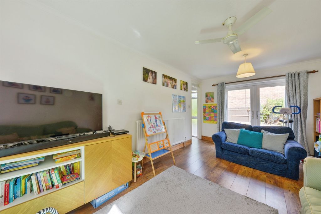 Property photo 3 of 22