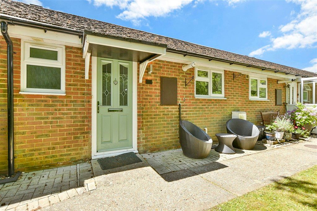 Property photo 1 of 11 External (Web)