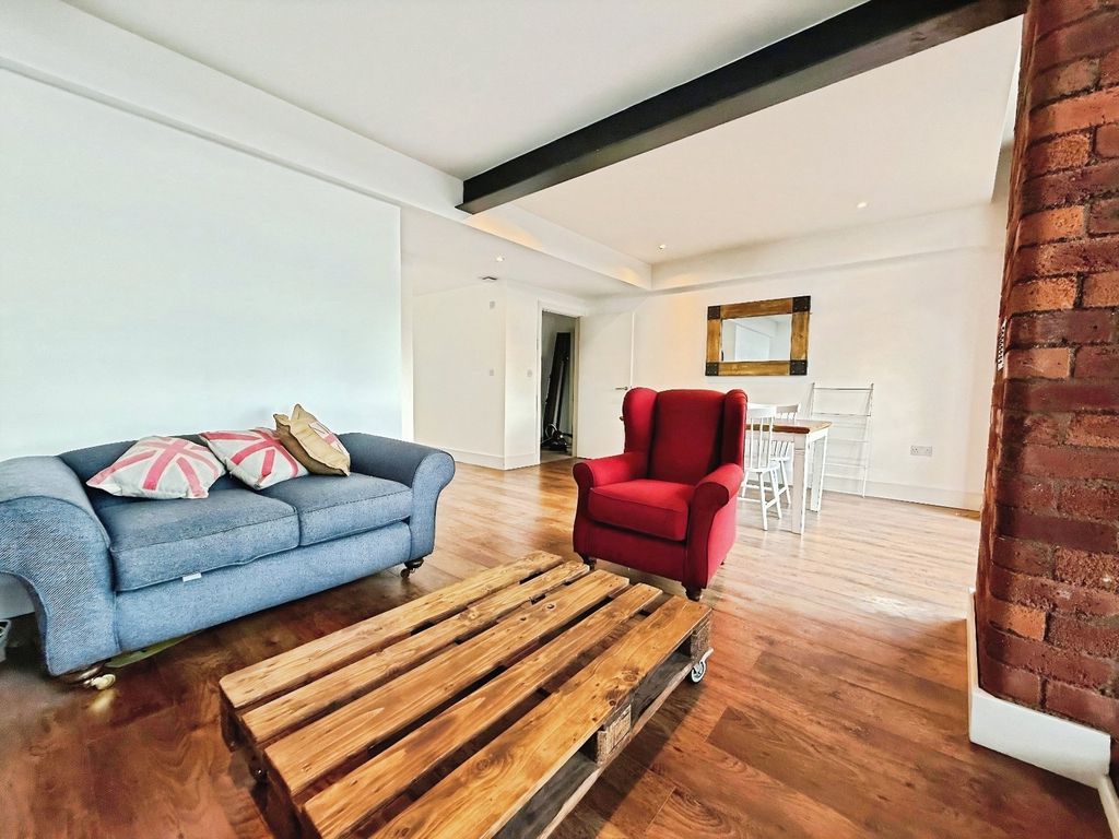 Property photo 2 of 11 Picture No. 39