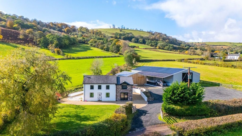 Property photo 1 of 23