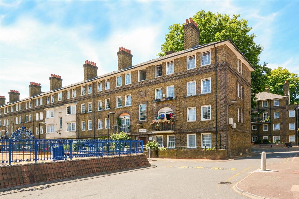 Property photo 1 of 12 Morris House