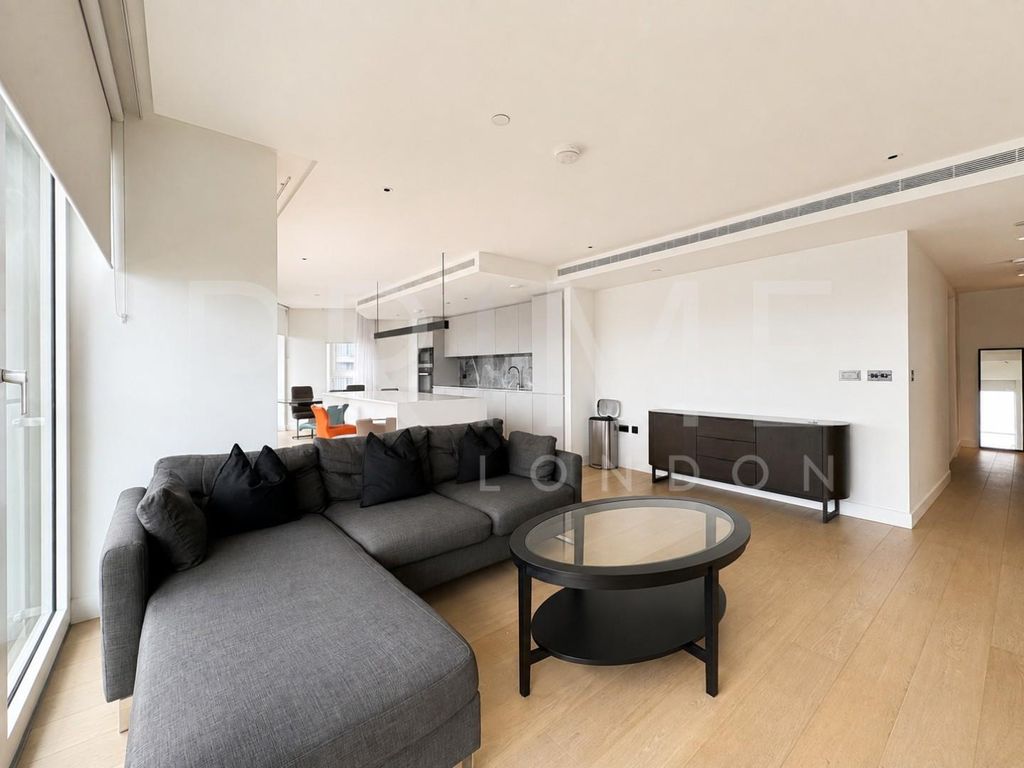 Property photo 2 of 17 La1.Jpg