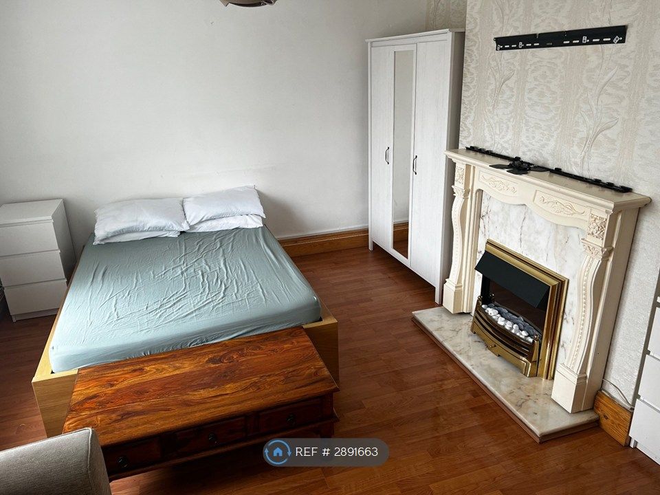 Property photo 2 of 3