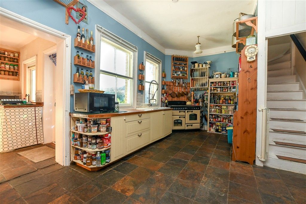 Property photo 3 of 15 Kitchen