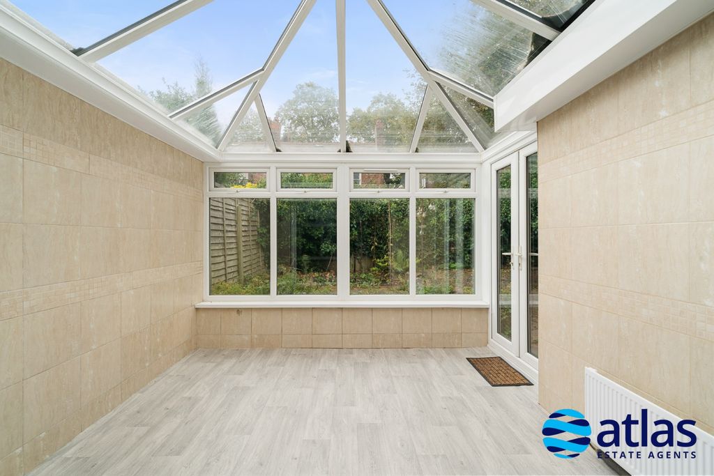 Property photo 3 of 23 Sun Room