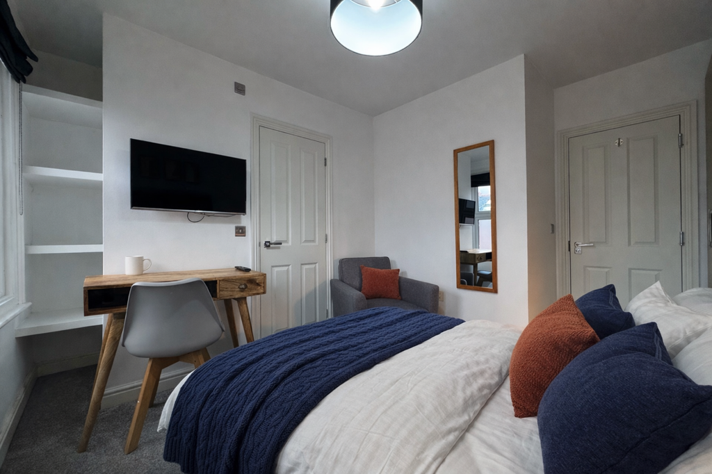 Property photo 3 of 13 Newpo