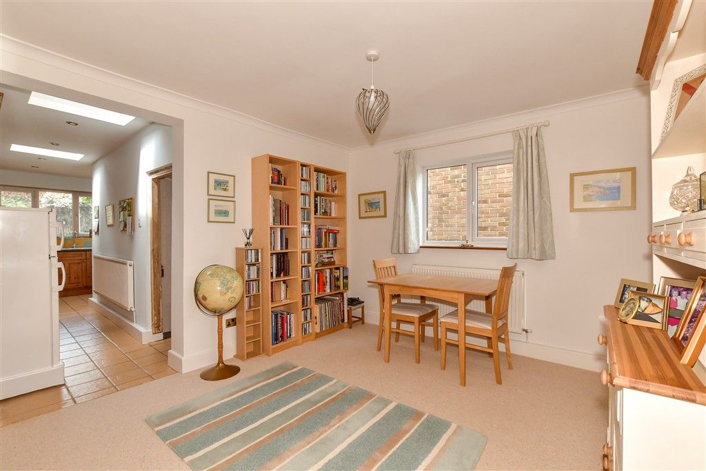 Property photo 3 of 14 Dining Area