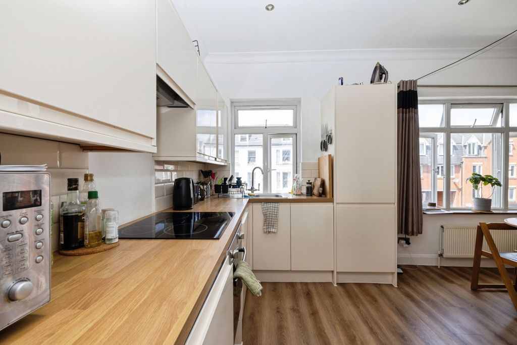 Property photo 3 of 13 Kitchen