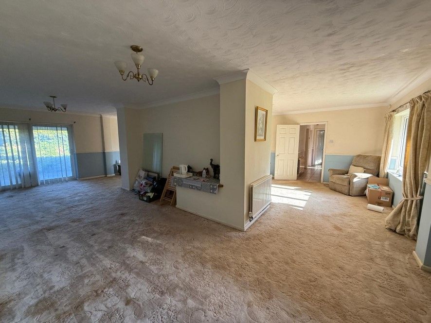 Property photo 3 of 25