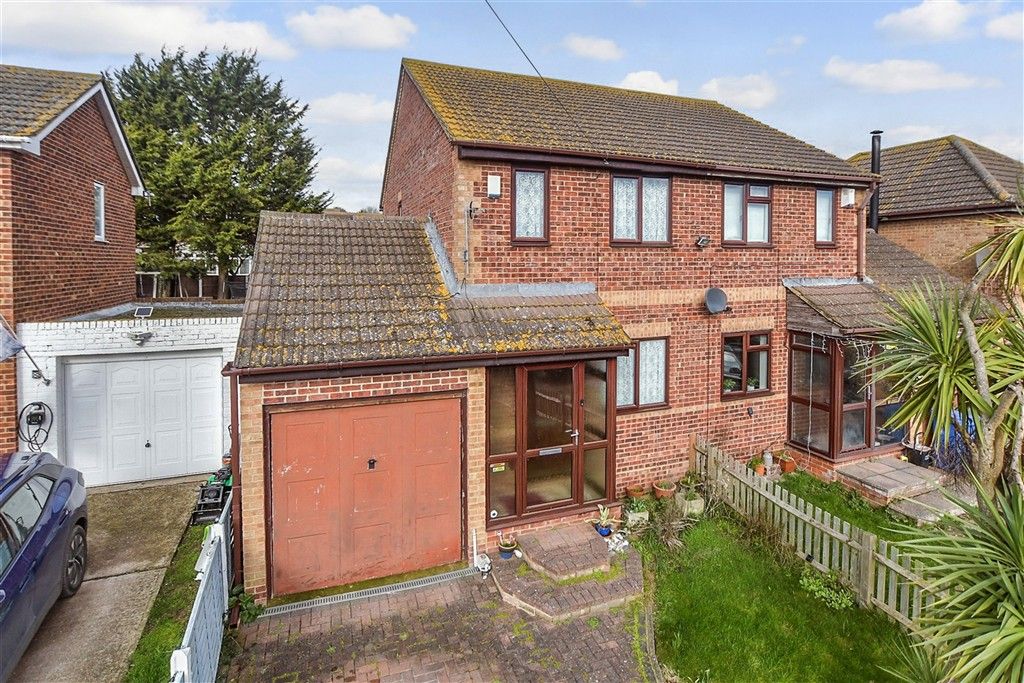 Property photo 1 of 11 External (Web)