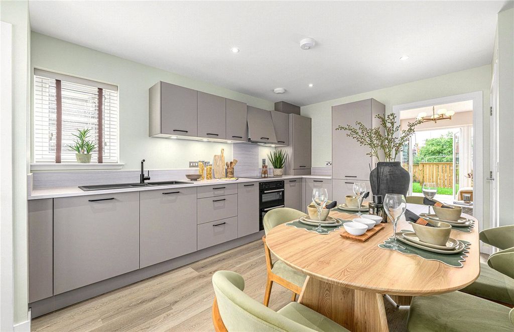 Property photo 3 of 13 Kitchen Dining