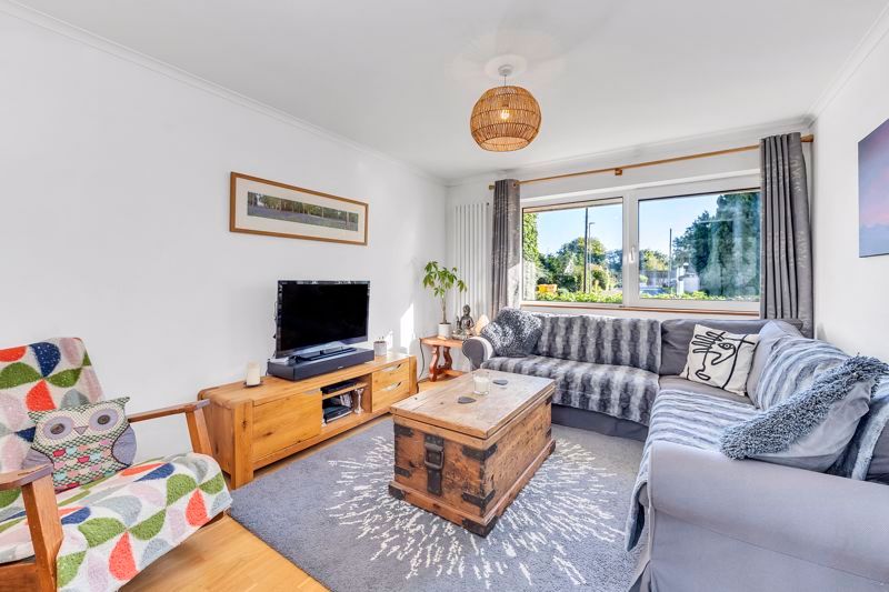 Property photo 3 of 14 Sitting Room