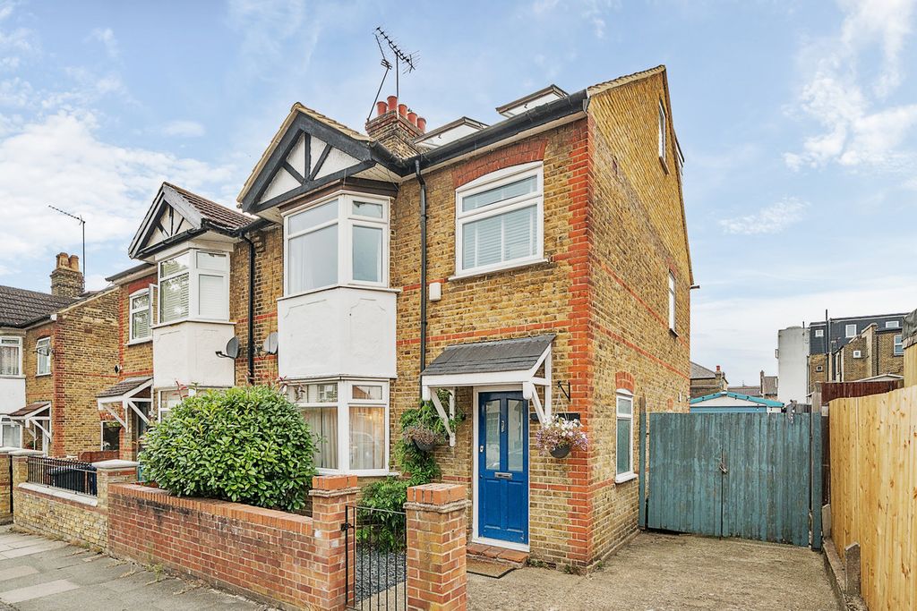 Property photo 1 of 13
