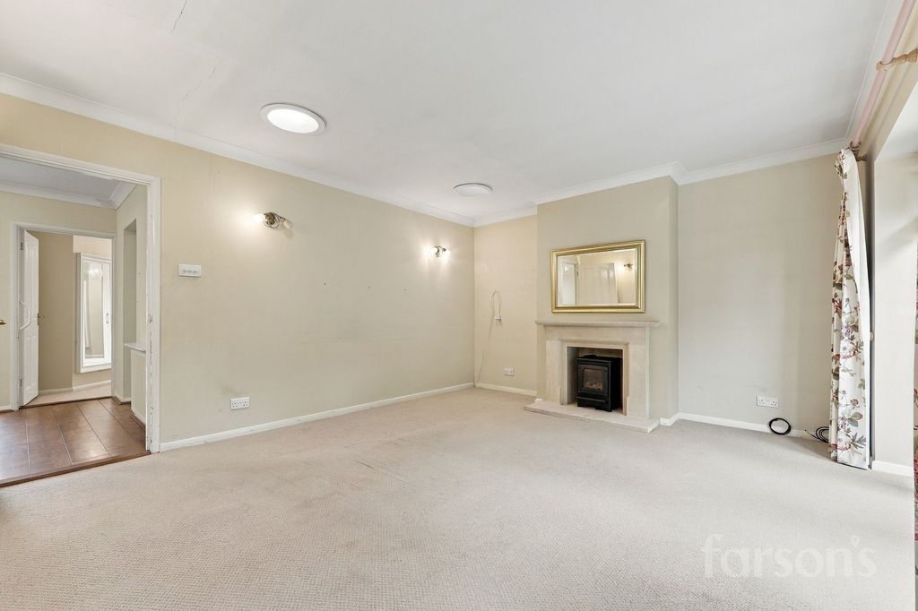 Property photo 3 of 24