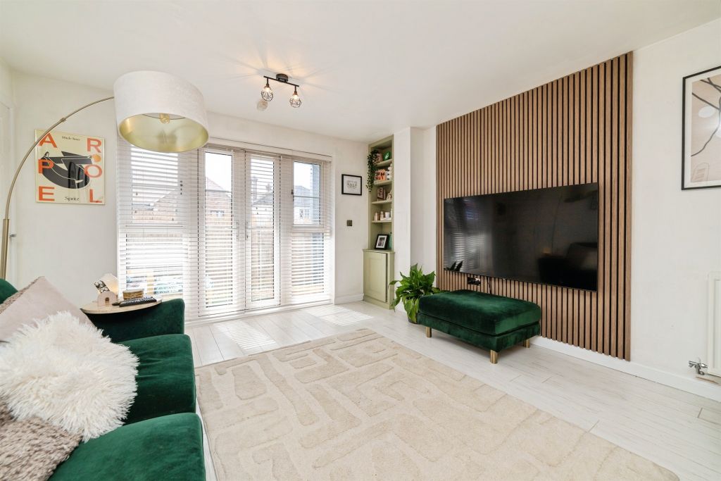 Property photo 3 of 18