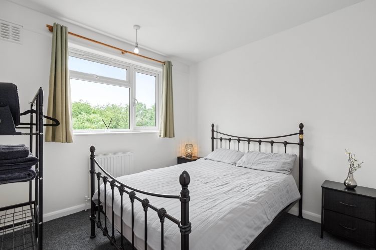 Property photo 2 of 7 334427