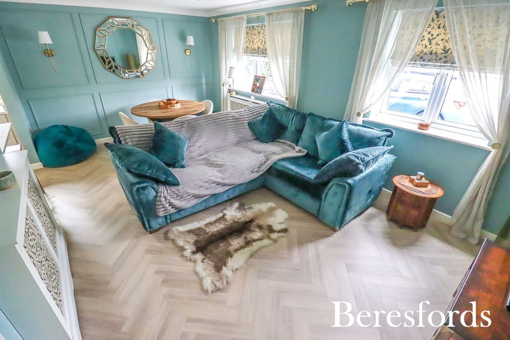 Property photo 3 of 41 Picture No. 16