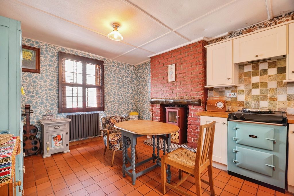 Property photo 2 of 15 Pbox-Img.Jpg