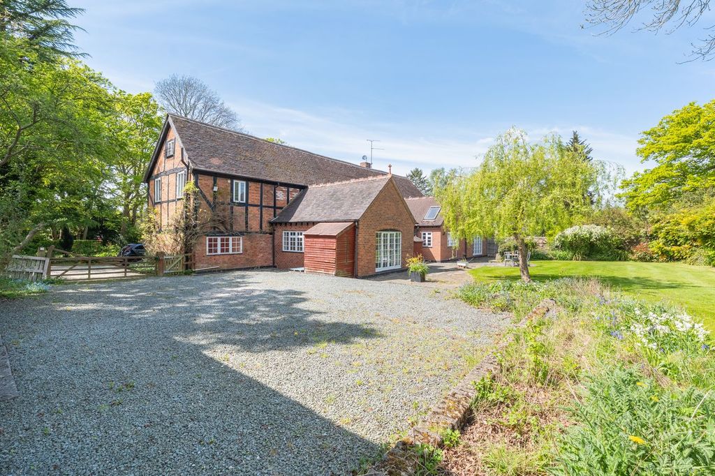 Property photo 1 of 50