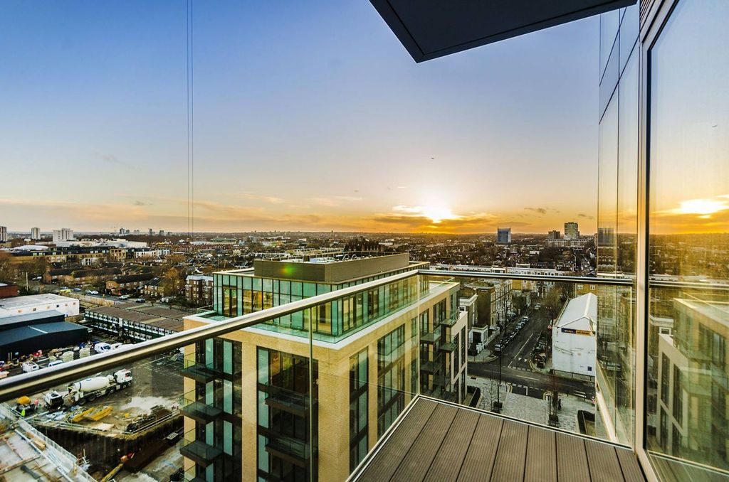 Property photo 3 of 14