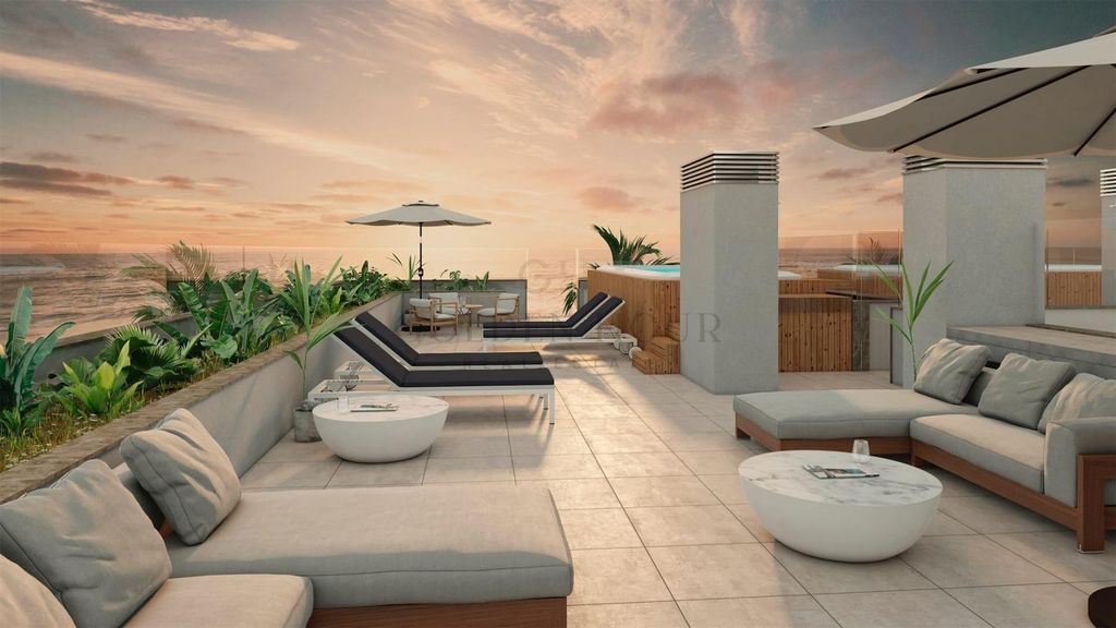 Property photo 1 of 14 Luxury 3-Bedroom Penthouse In Vila Nova De Gaia | Golden Hour Real Estate
