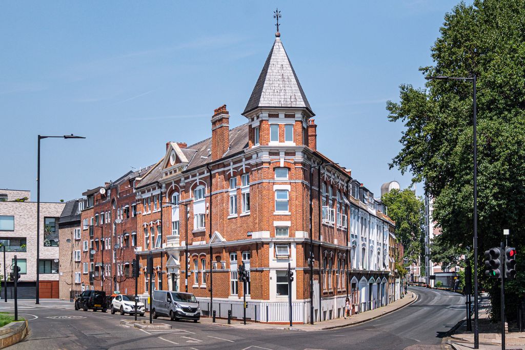 Property photo 2 of 18 8-240B-Amhurst-Road-18.Jpg