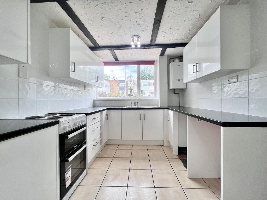 Property photo 3 of 14 Akeman Residentiak