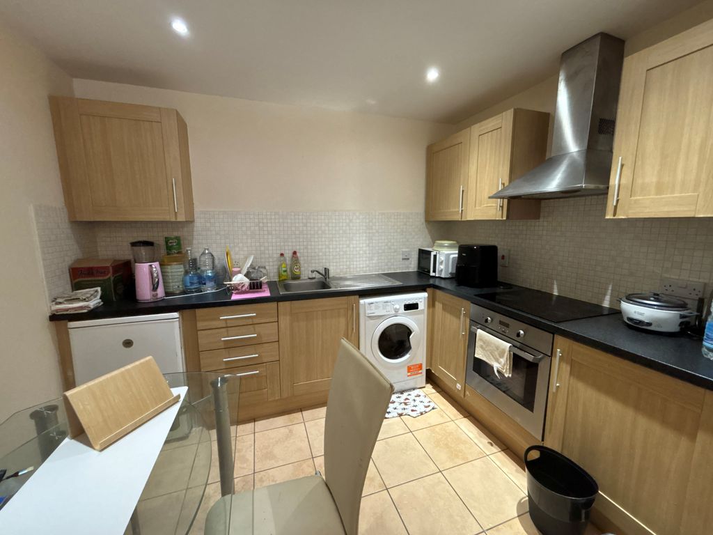 Property photo 2 of 6