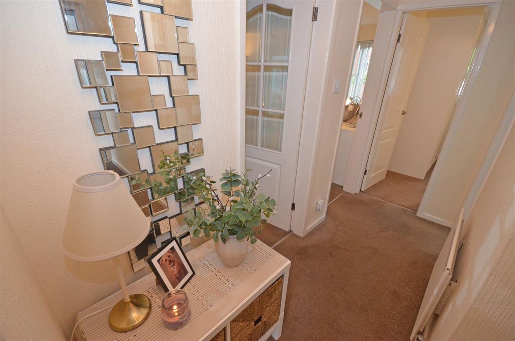 Property photo 2 of 17 02.Jpg