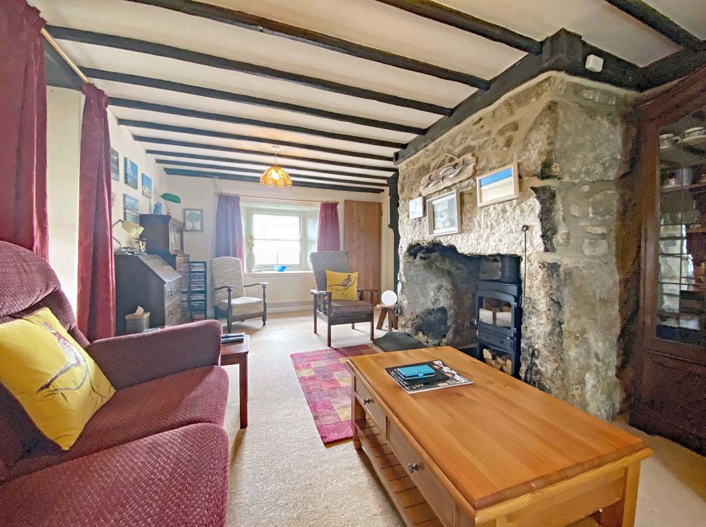 Property photo 3 of 17 Photo 3