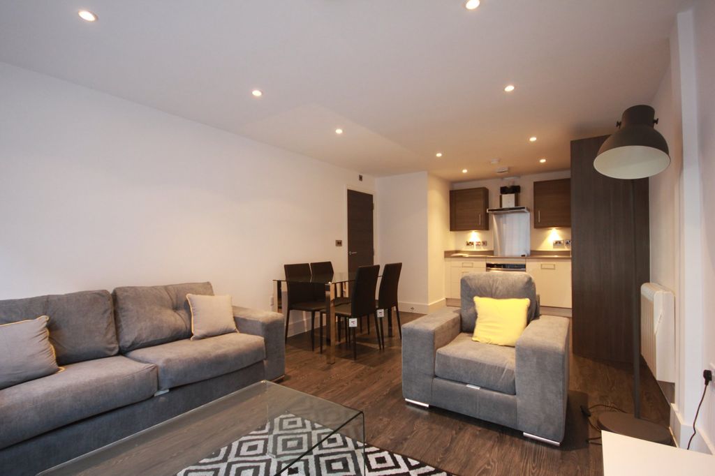 Property photo 3 of 8