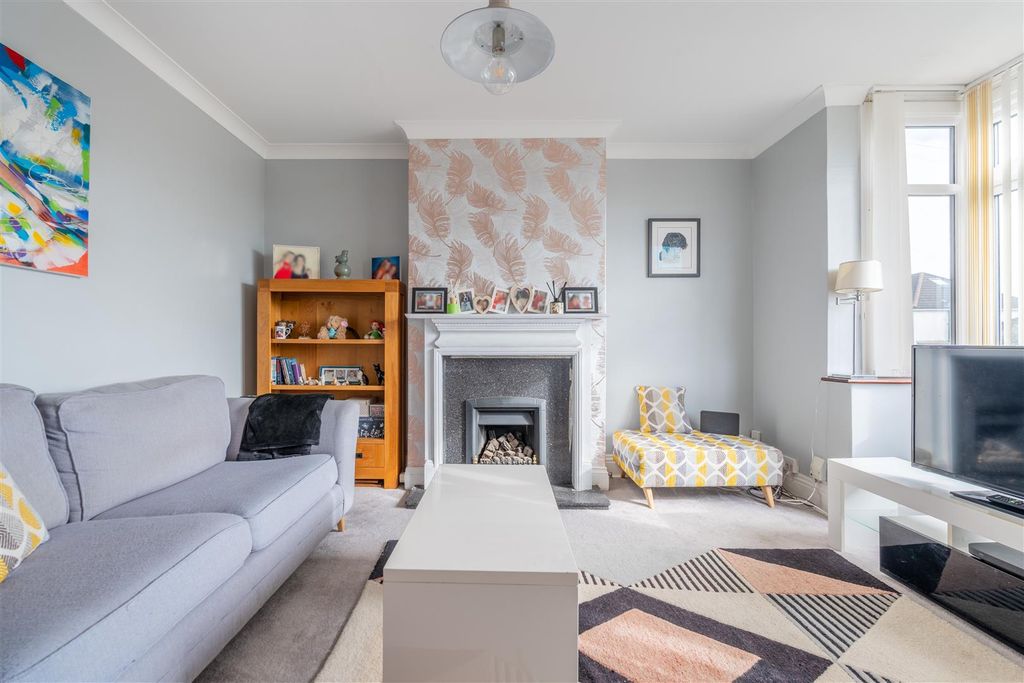 Property photo 1 of 19 Dsc06761-Hdr.Jpg