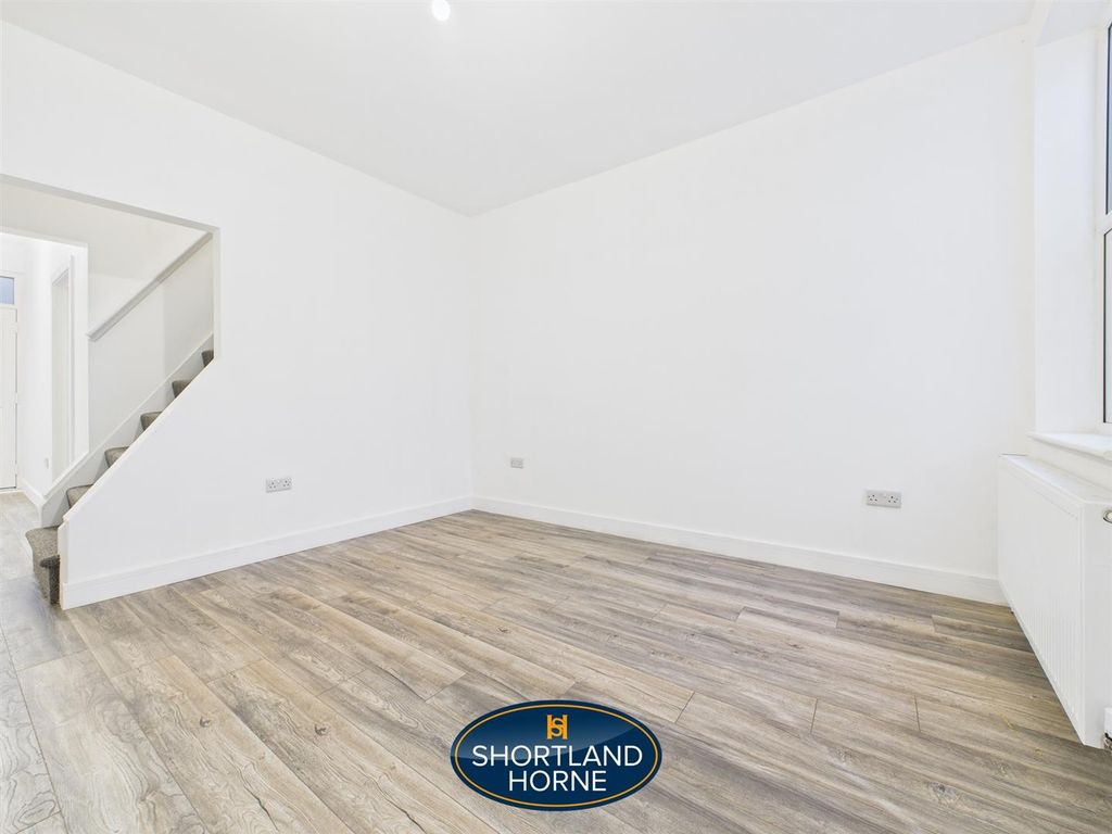 Property photo 3 of 15 Cam04377G0-Pr0048-Still003.Jpg