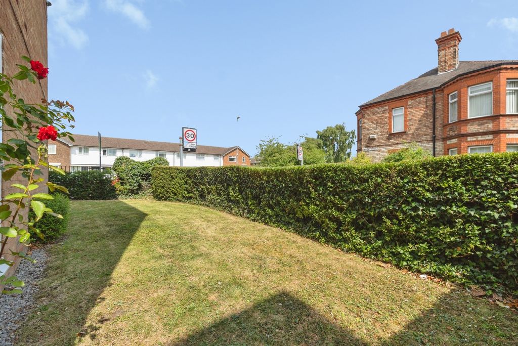 Property photo 2 of 14 Pbox-Img.Jpg