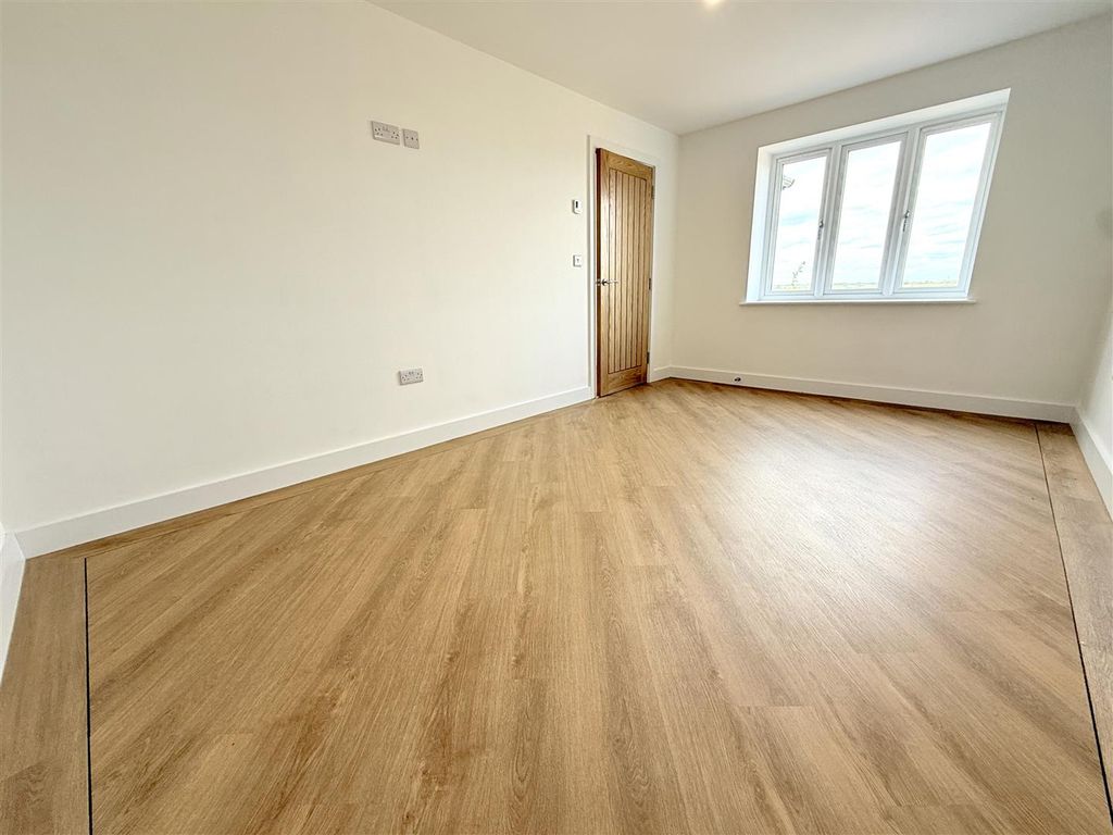 Property photo 3 of 28 Img_8457.Jpg