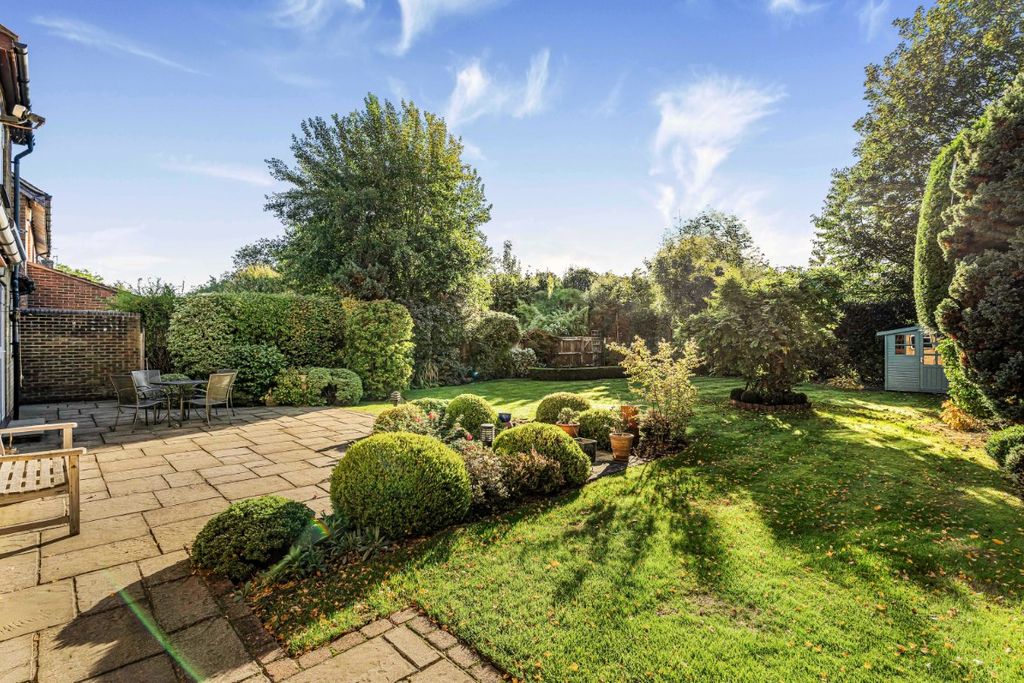 Property photo 2 of 16