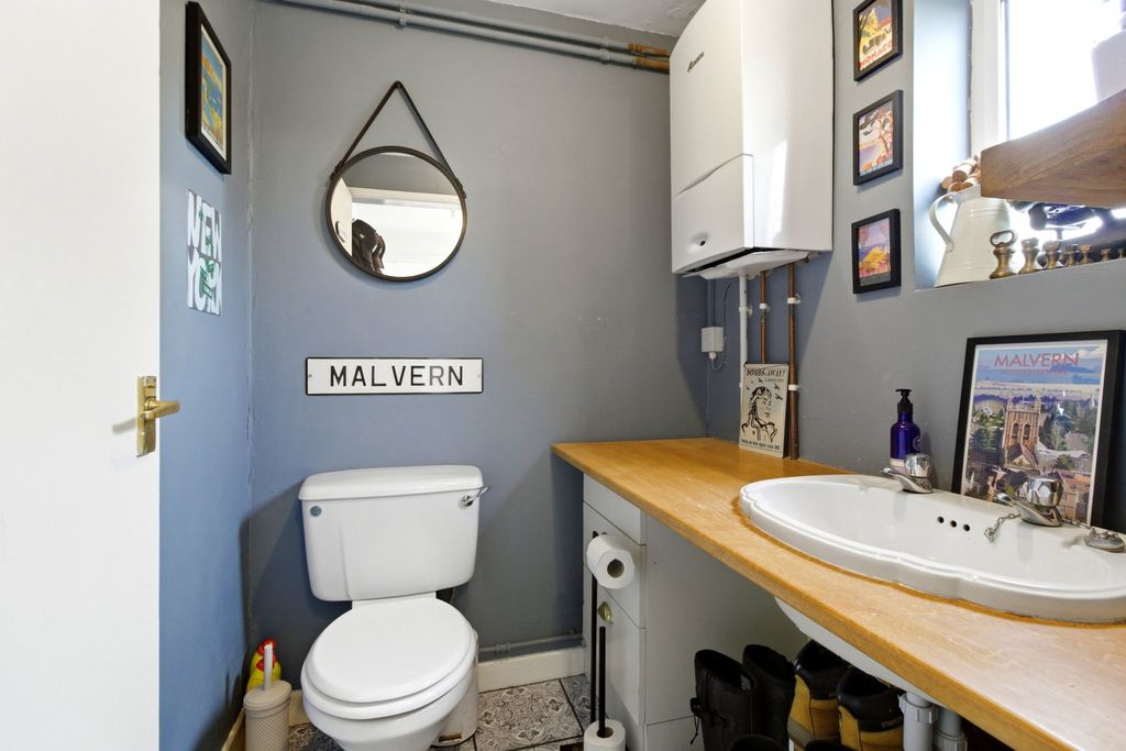 Additional image 13 of 3 bed semi-detached house for saleWoodbury Rise, Malvern WR14